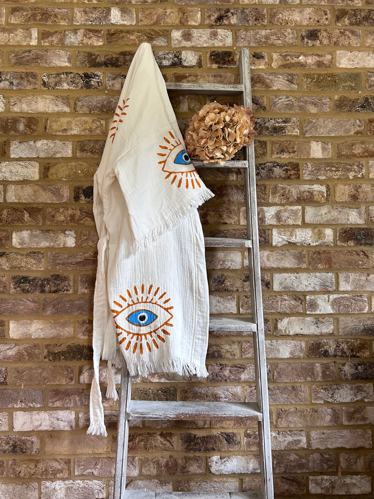 Organic Kimono in White with Orange & Blue Eye: Short
