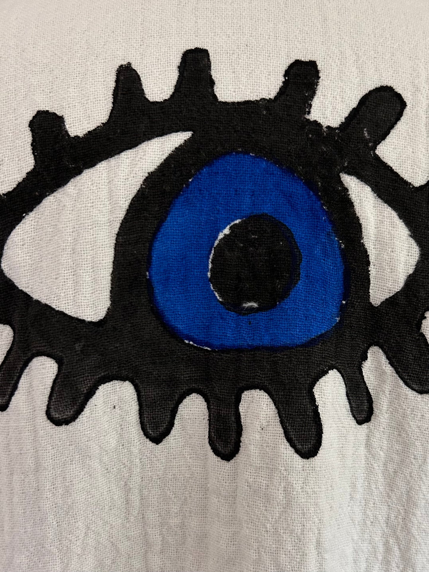 Organic Kimono in White with Dark Blue & Black Eye: Short