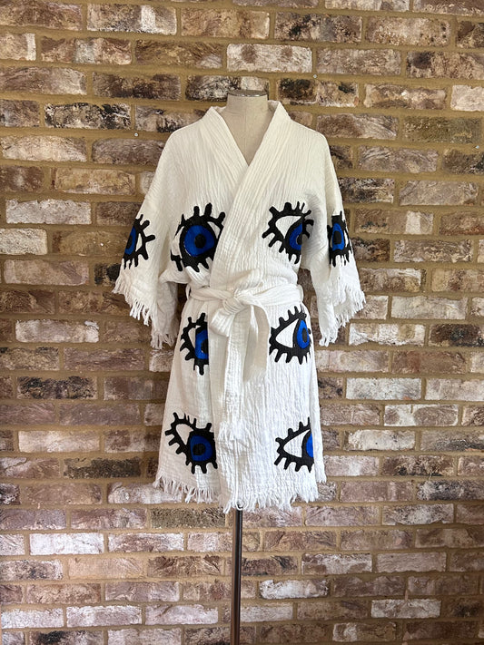 Organic Kimono in White with Dark Blue & Black Eye: Short